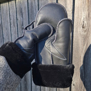 Sheepskin Mittens - Garneau Slippers