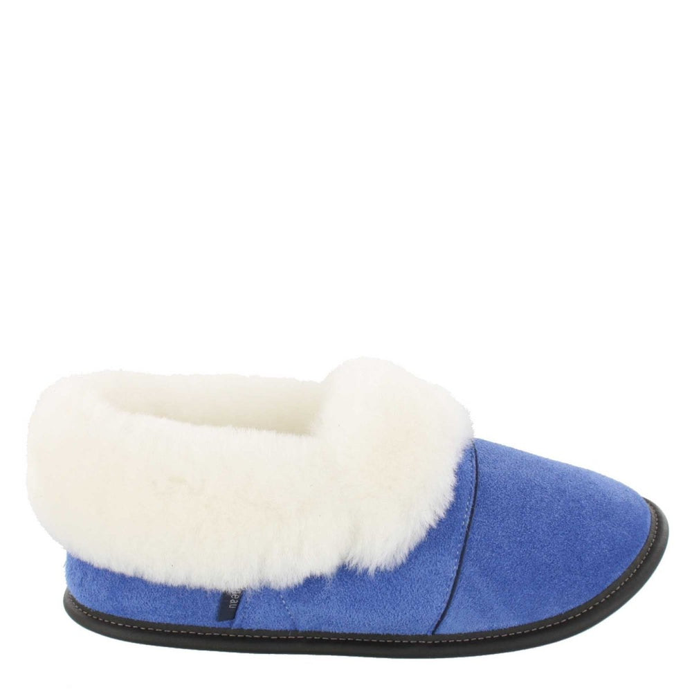 
            
                Load image into Gallery viewer, Women&amp;#39;s Blue Lazybone Sheepskin Slippers
            
        
