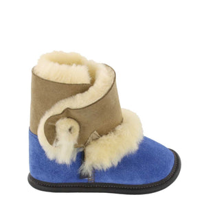 
            
                Load image into Gallery viewer, Kids&amp;#39; Blue Reversed Sheepskin Playmate Slippers
            
        