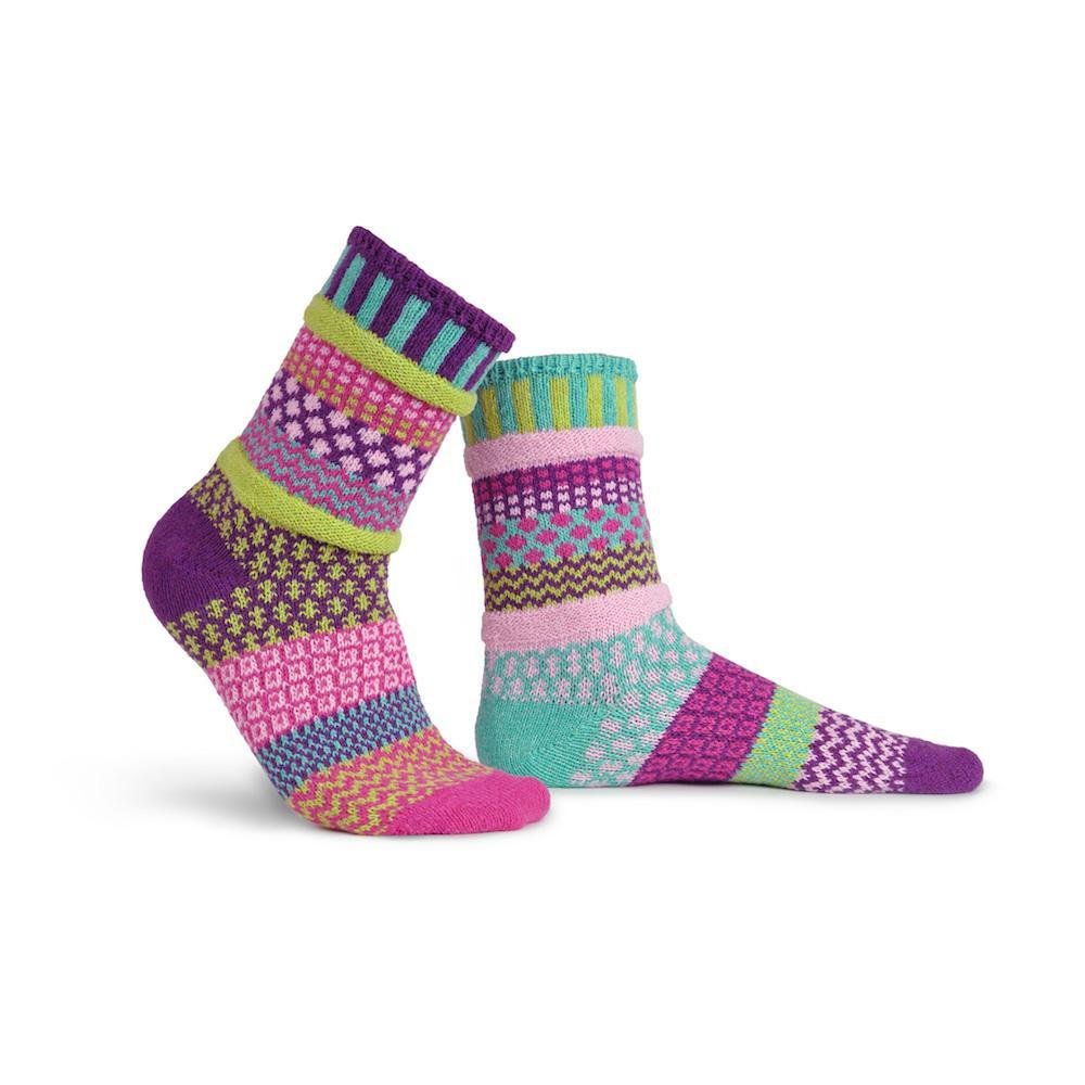 
            
                Load image into Gallery viewer, Solmate Dahlia Crew Socks
            
        