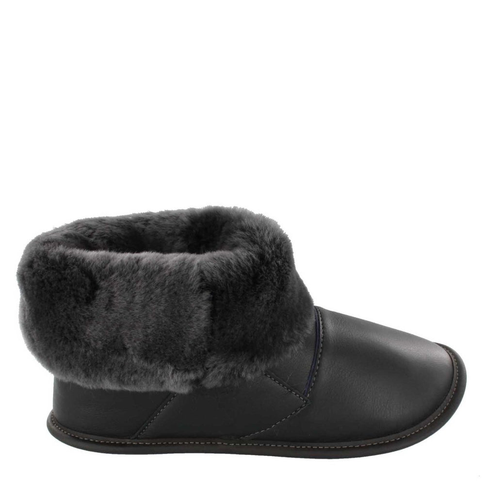 
            
                Load image into Gallery viewer, Women&amp;#39;s Black Leather and Black Sheepskin Shin Hugger Slippers
            
        